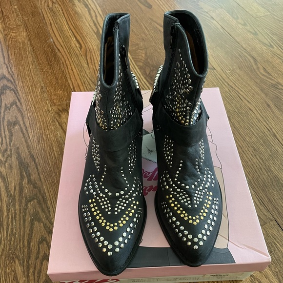 Jeffrey Campbell multicolor studded ankle Boots
Silver metal heel - Picture 3 of 5